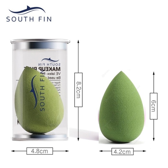 Water Droplet Shaped Foundation Blending Sponge - Picture 3 of 3